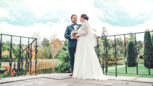 Pruut ja peigmees padise mõisas pulmapildid ja pulmavideo